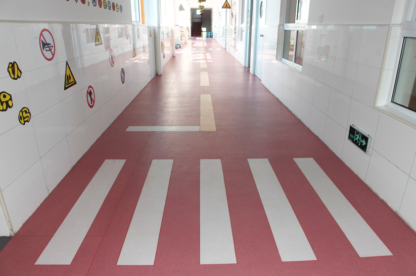 幼兒園專用塑膠地板健康嗎？【騰方PVC地板】